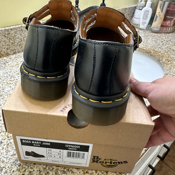 *** SOLD*** Doc Marten Mary Jane Shoes Black - Picture 5 of 7